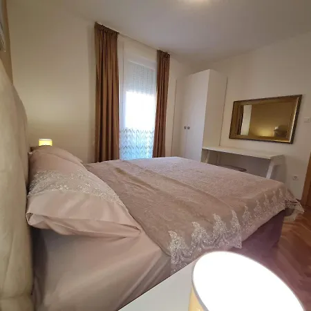 Appartement In Podstrana